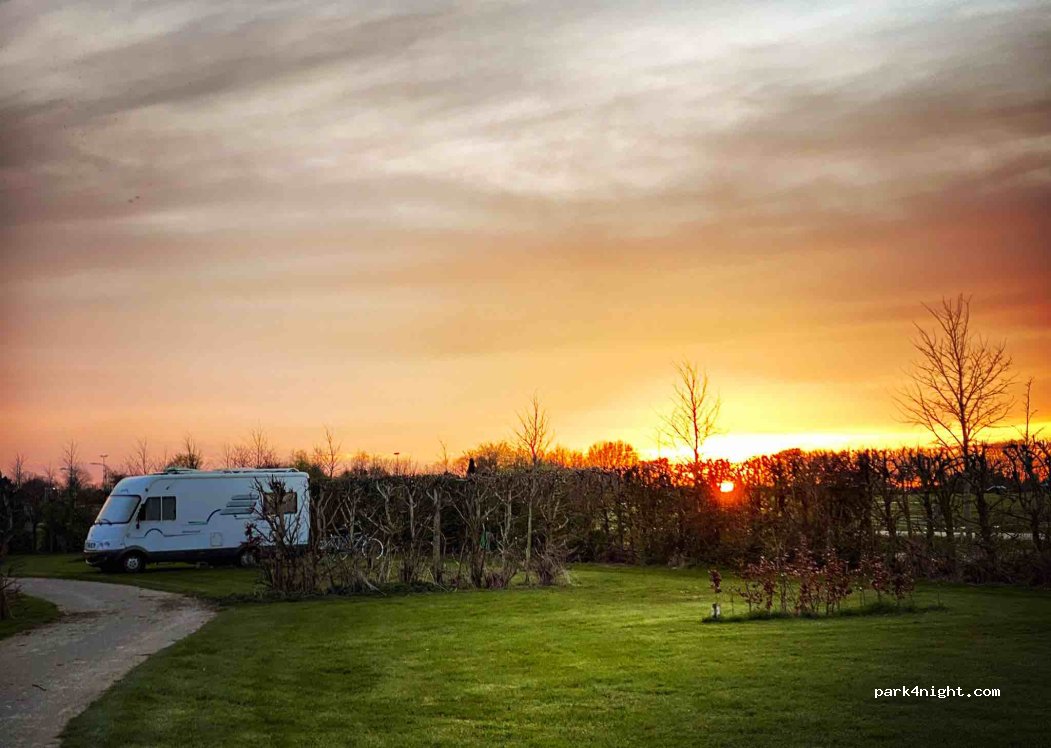 Camping Boven het Maaiveld — foto