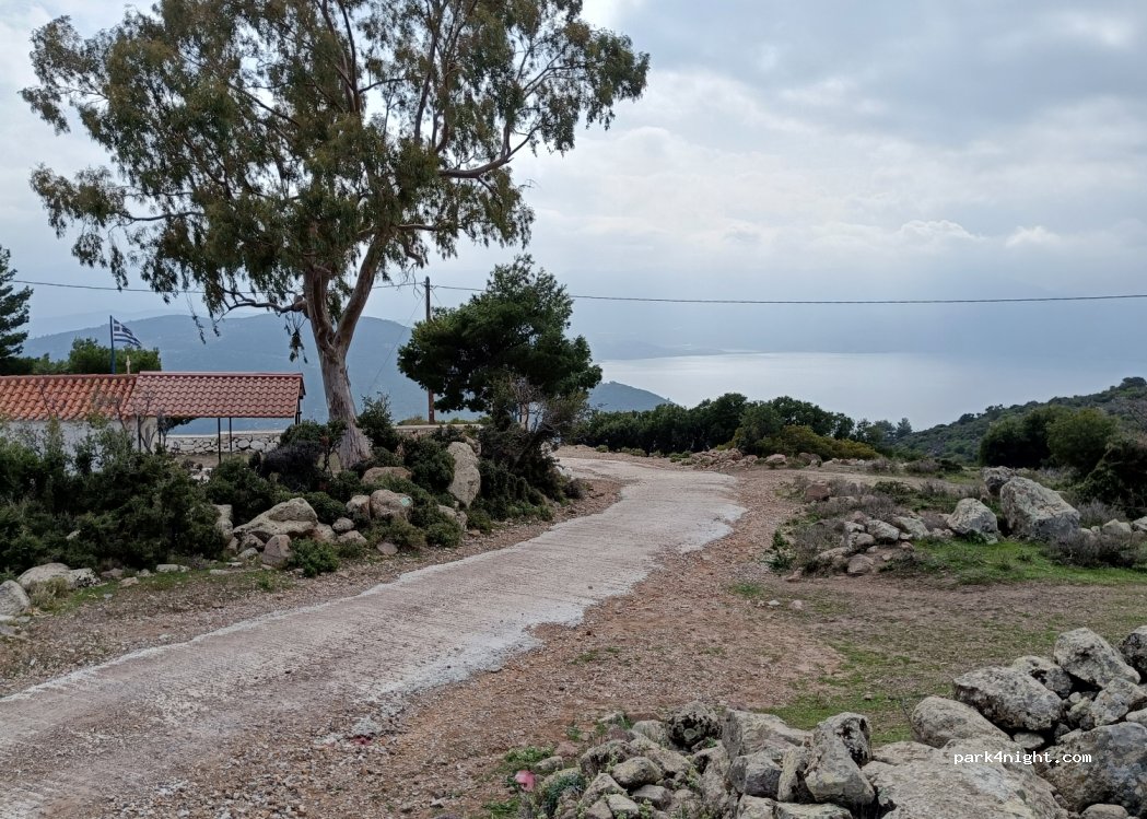 (180 30) Methana - Unnamed Road — foto 2