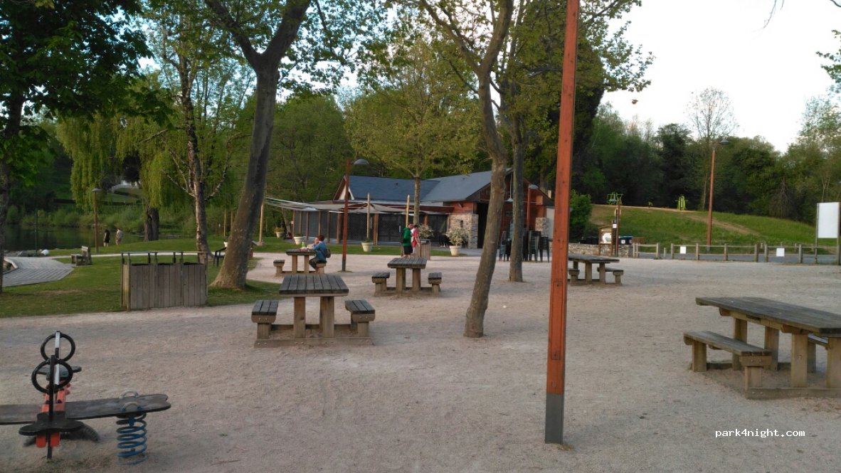 (65100) Lourdes - 29 Chemin du Lac — foto