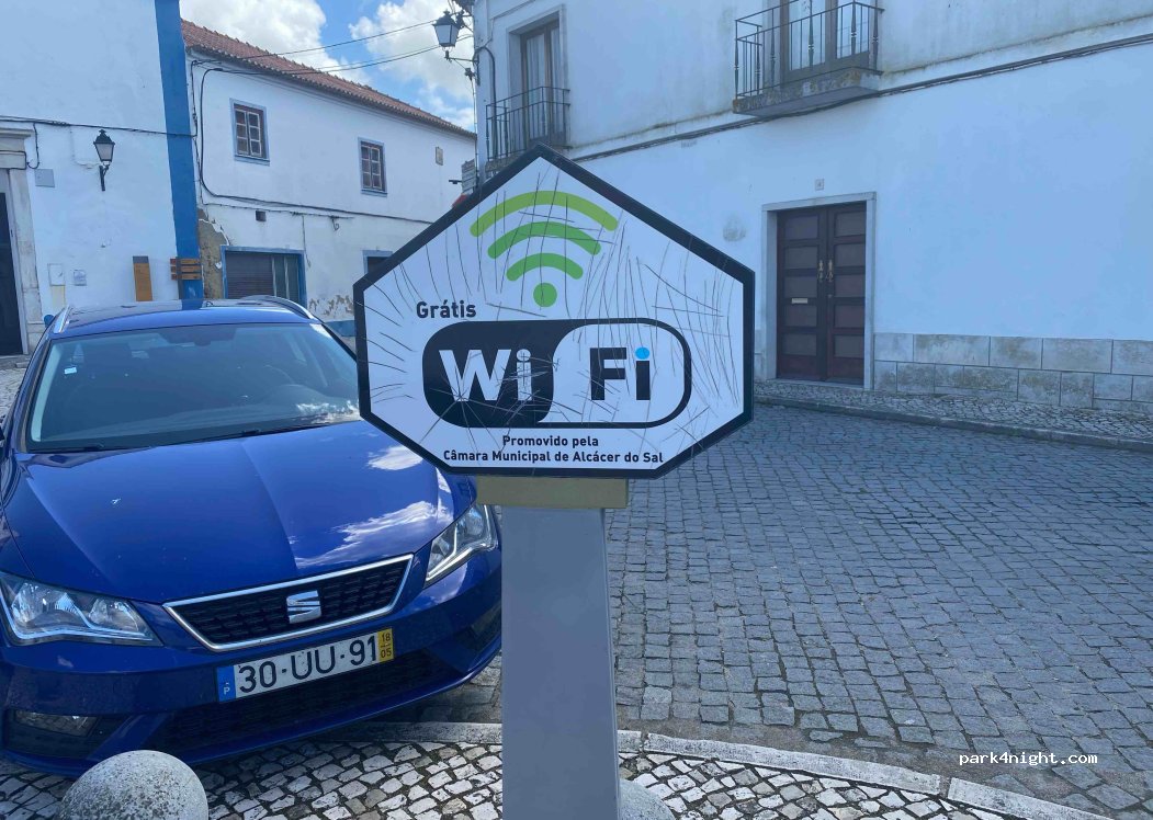 (7595) Torrão - 1 Praça Bernardim Ribeiro — foto