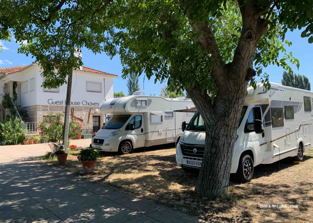 (5400-518) Chaves - GUEST HOUSE CHAVES, 46 Rua Solidão — foto 2
