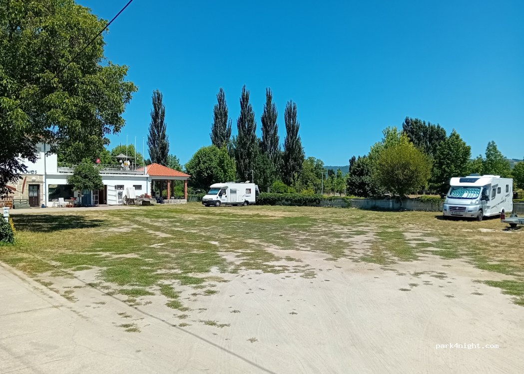 (5400-518) Chaves - GUEST HOUSE CHAVES, 46 Rua Solidão — foto 3