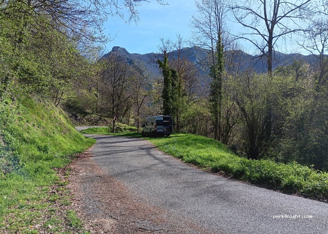 (09400) Capoulet-et-Junac - 142 La Vignasse — foto