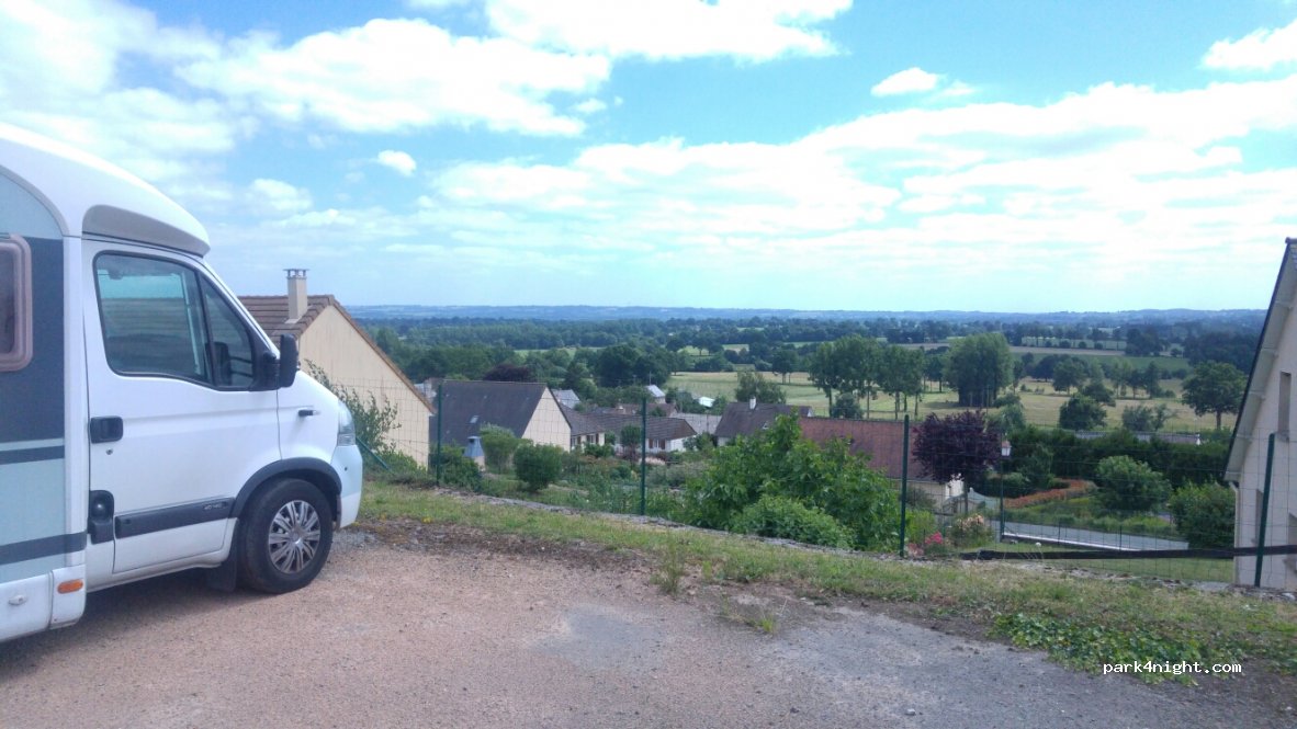 (61140) Juvigny-Sous-Andaine - 12 Rue Jean Moulin — foto