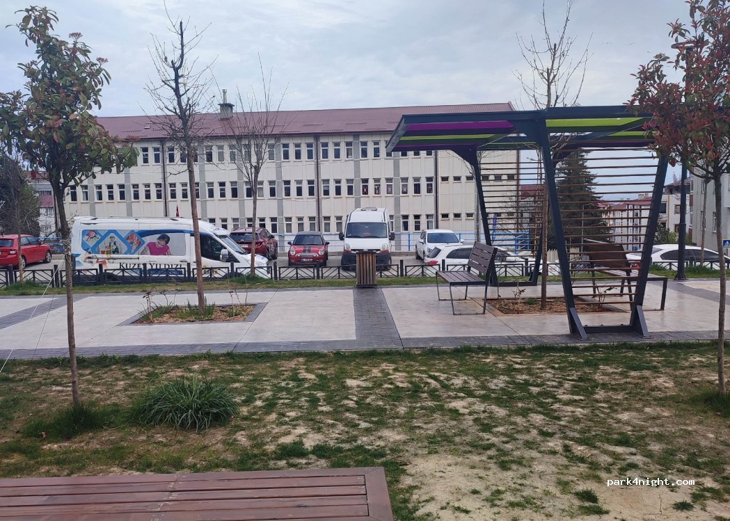 (61040) Trabzon Merkez - 18 Kuşburnu Sokak — foto