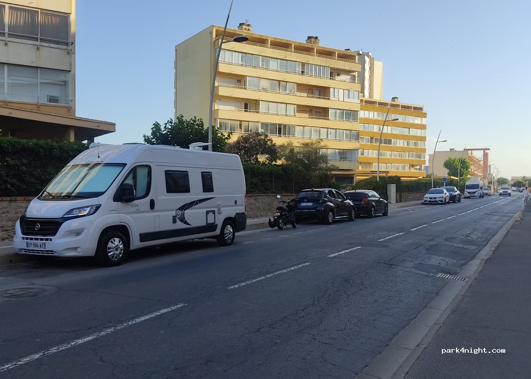 (34350) Valras-Plage - 14 Avenue des Elysées — foto 3