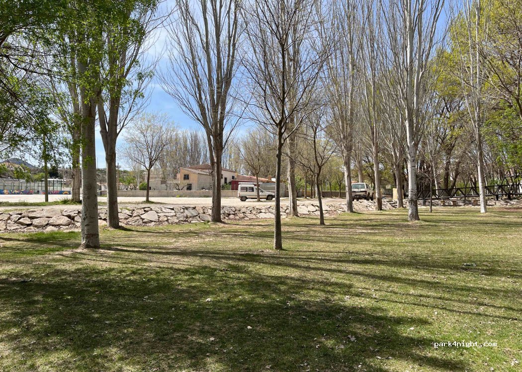 (04825) Chirivel - 2 Calle Paseo — foto