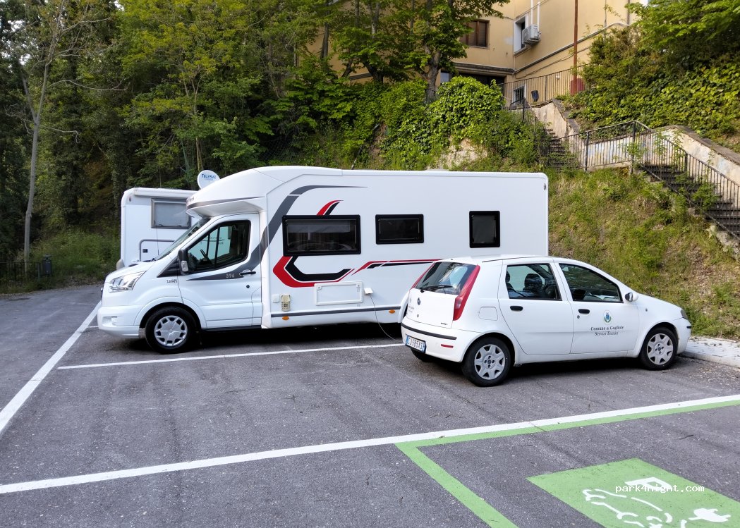 (62022) Gagliole - 1 Piazza Matteotti — foto 4