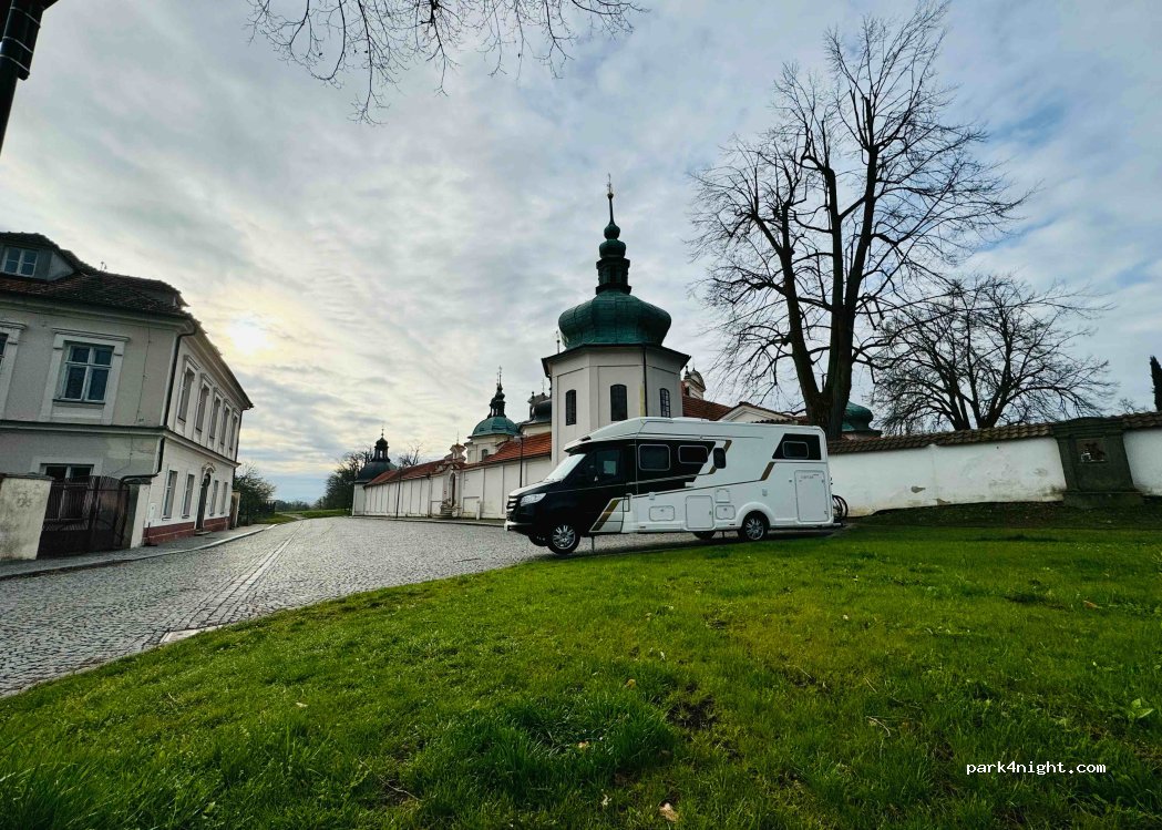 (390 03)  - Staroklokotská — foto 2