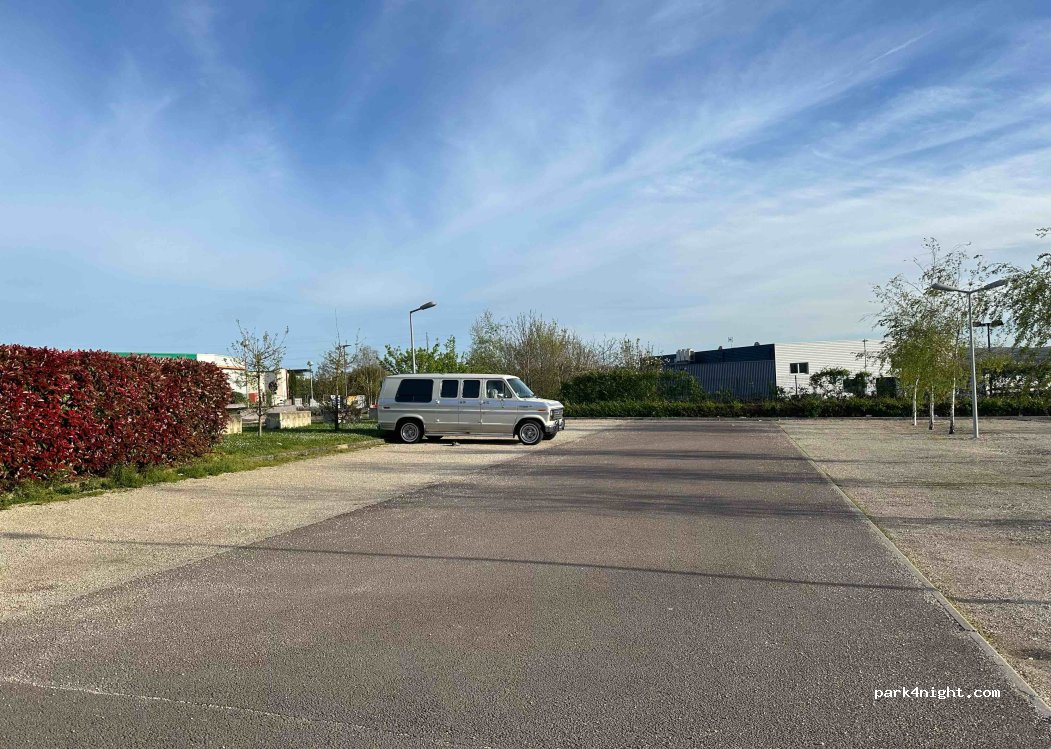 (89000) Auxerre - 3 Avenue Jean Monnet — foto 2