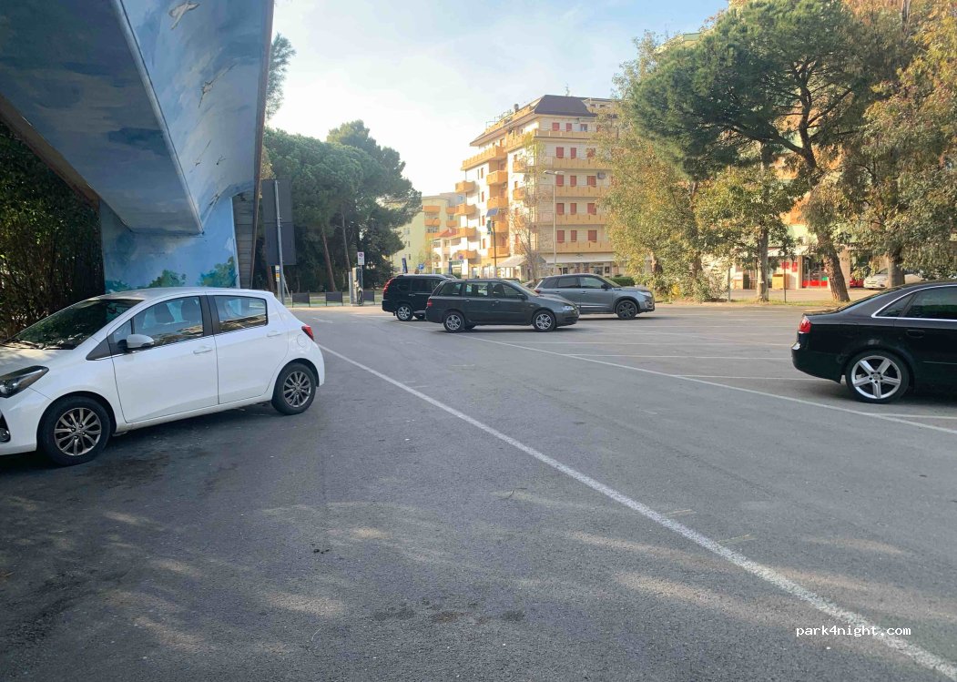 (66050) San Salvo Marina - Via Maristella — foto