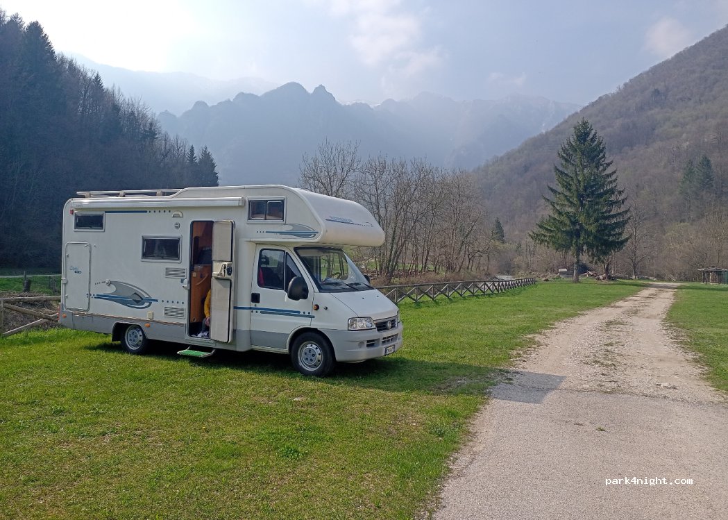 (36010) Arsiero - Unnamed Road — foto