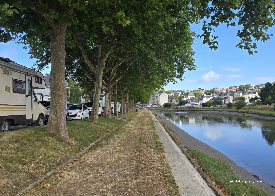 (14800) Deauville - 11 Boulevard Eugène Boudin — foto 4