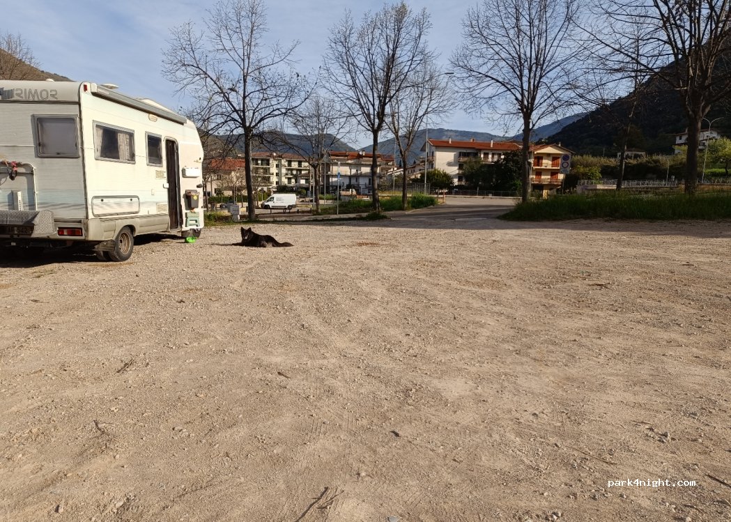 (04020) Itri - 47 Via Degli Ulivi — foto