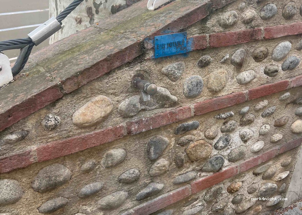 (09340) Verniolle - 11 Place de l'Église — foto 2