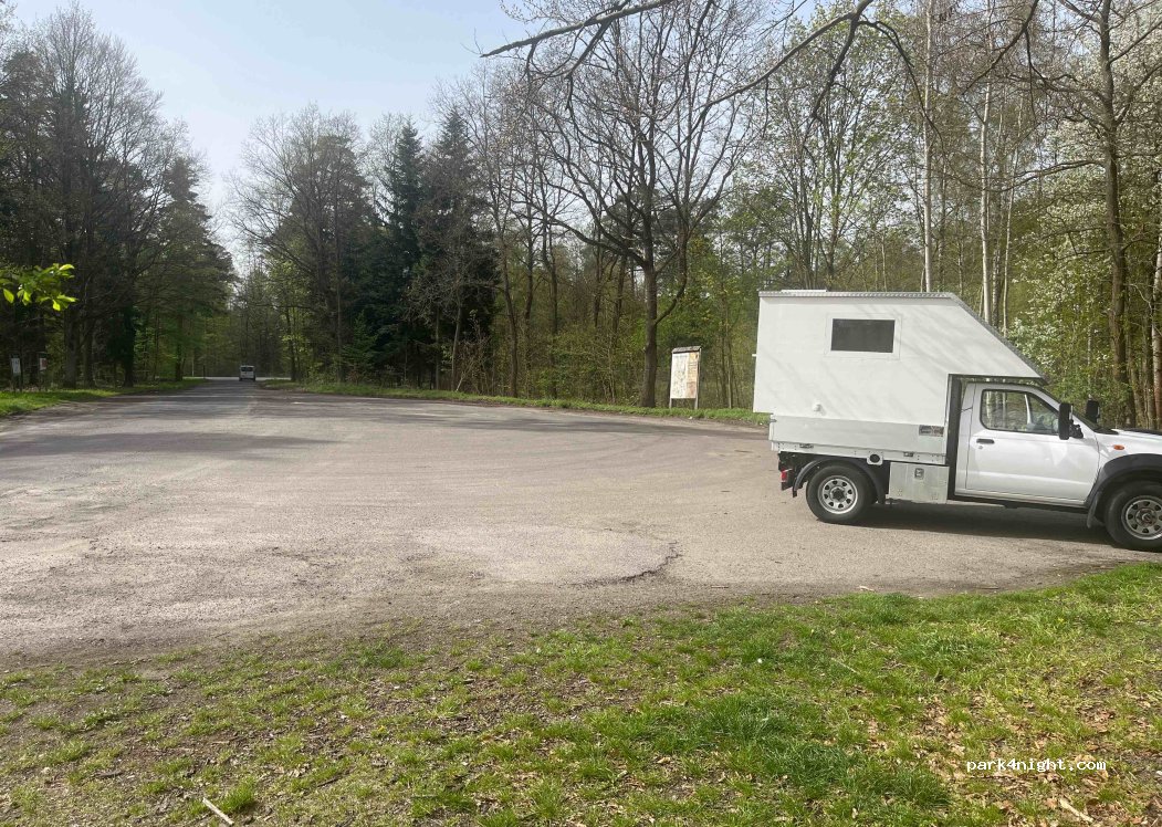 (98-270) Złoczew - Unnamed Road — foto 2