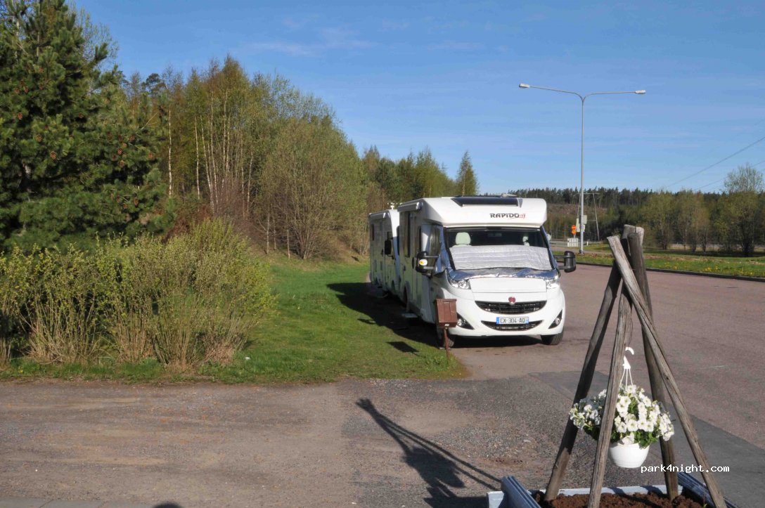 (21500)  - 737 Turku-Paimio moottoritie — foto