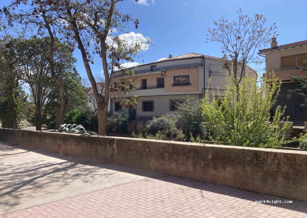 (50150) Herrera de los Navarros - 22 Avenida Zaragoza — foto 2