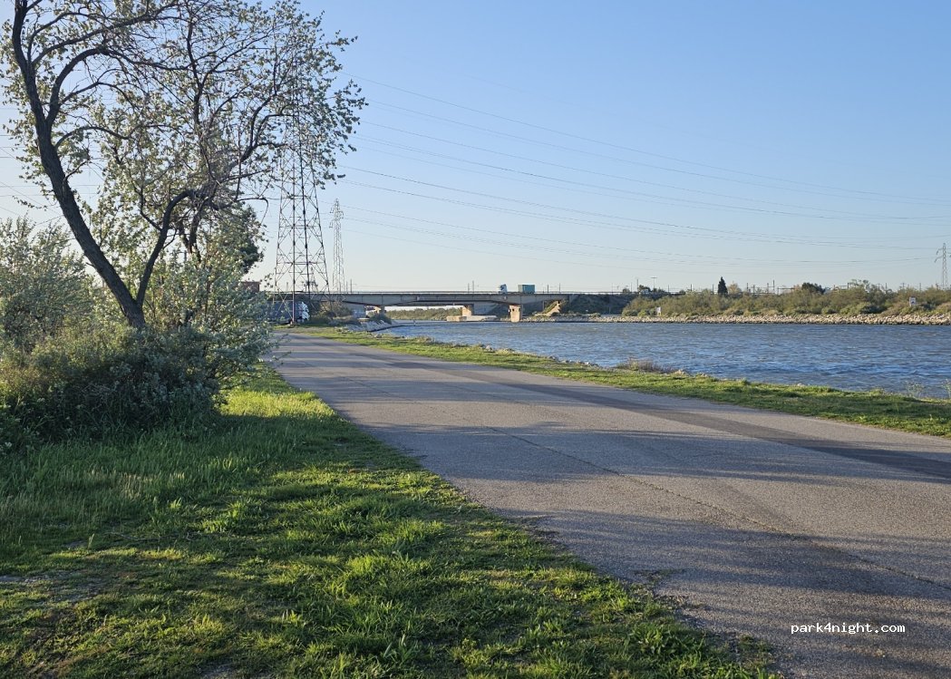 (13270) Arles - — foto 2