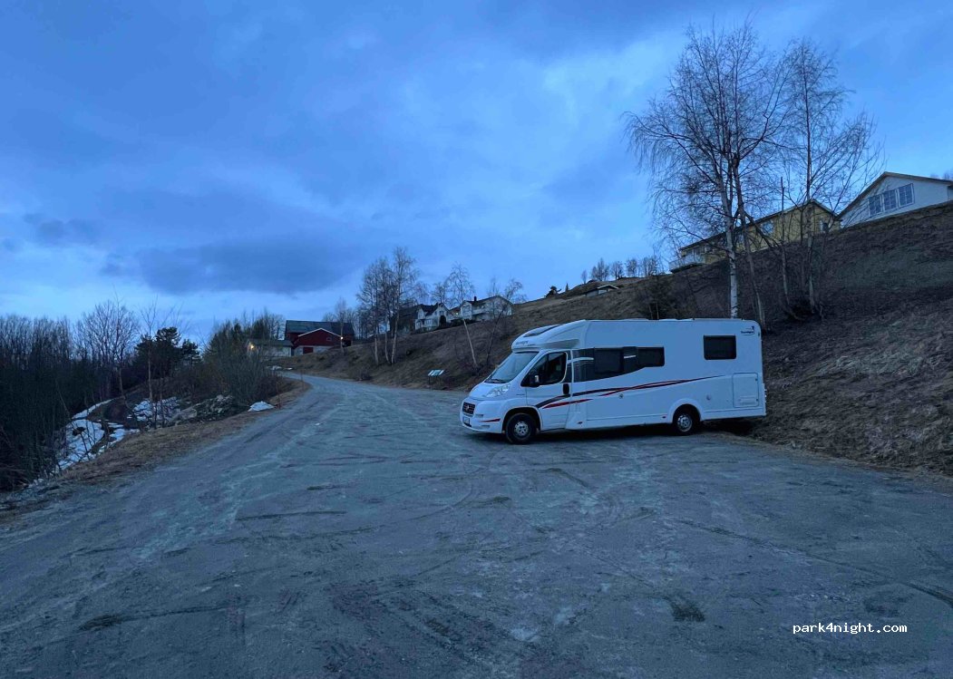 (6210) Fjord - 200 Solbergvegen — foto