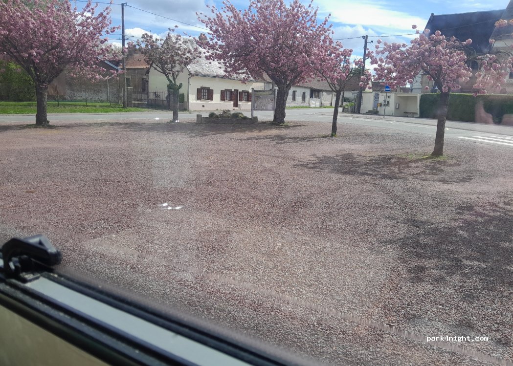 (80150) Domvast - 8 Rue de Saint-Riquier — foto