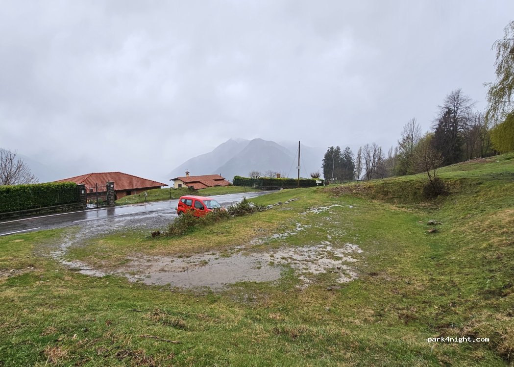 (22020) Pigra - 52 Via Campo Sportivo — foto
