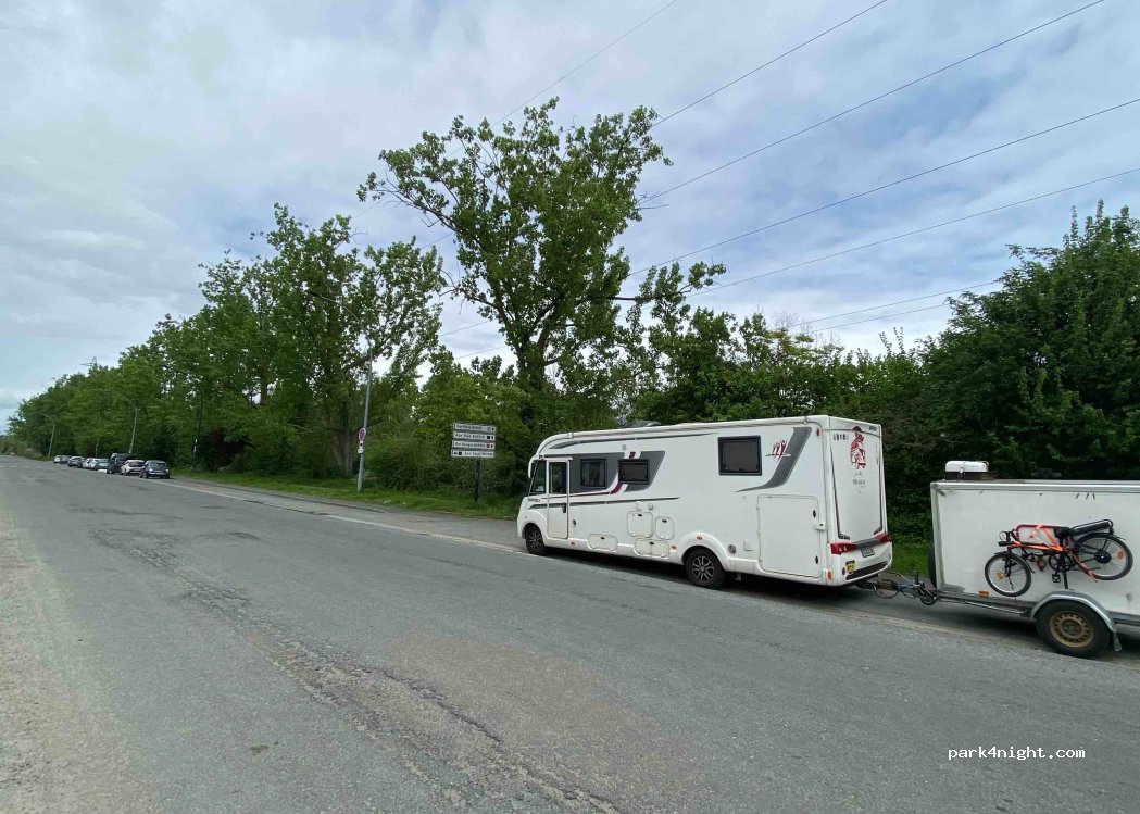 (33300) Bordeaux - 77 Avenue du Docteur Schinazi — foto
