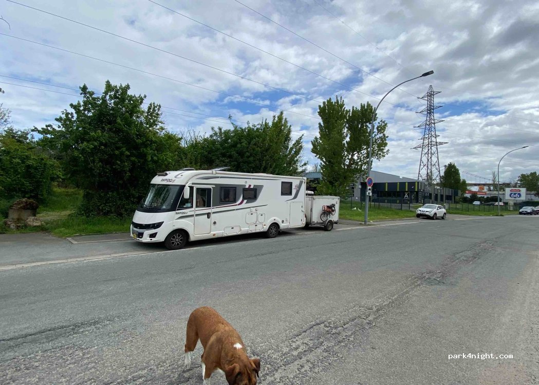 (33300) Bordeaux - 77 Avenue du Docteur Schinazi — foto 2