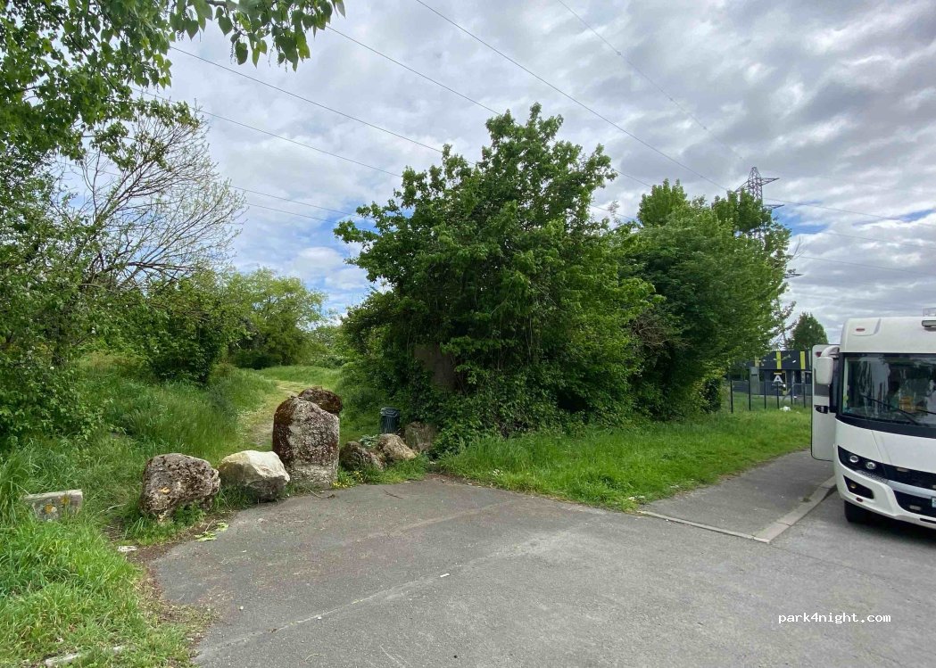 (33300) Bordeaux - 77 Avenue du Docteur Schinazi — foto 3