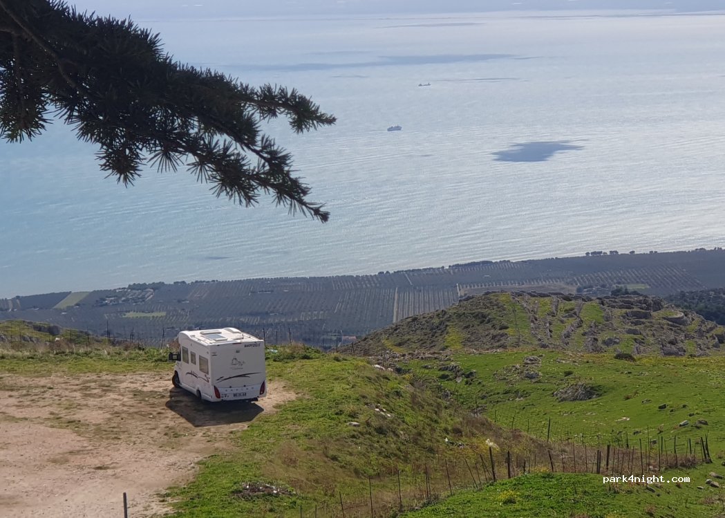 (71037) Monte Sant'Angelo - 29 Largo dei Prugni — foto 4