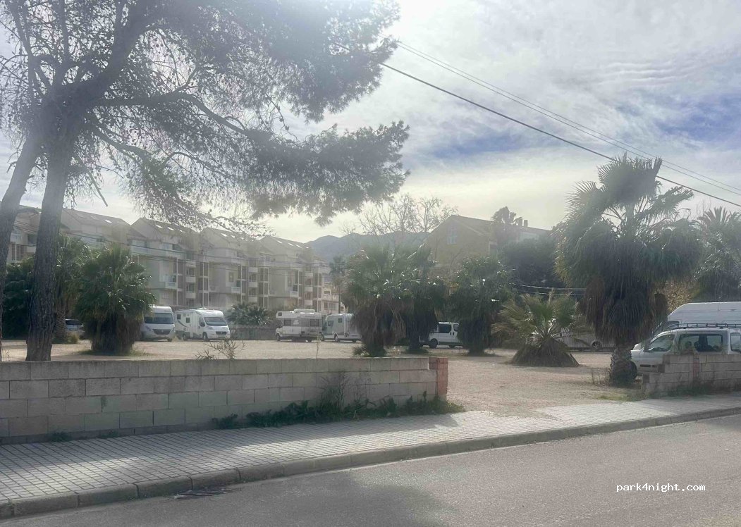 (03700) Denia - 19 Carretera de les Marines a Dénia — foto