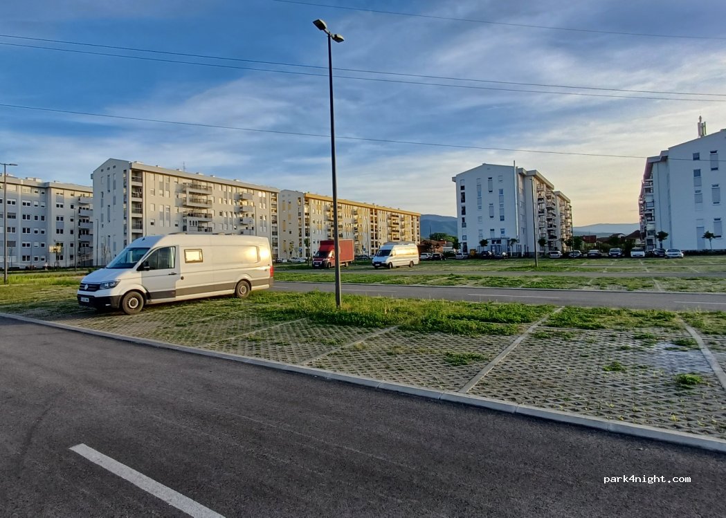 (36103) Kovači - Unnamed Road — foto