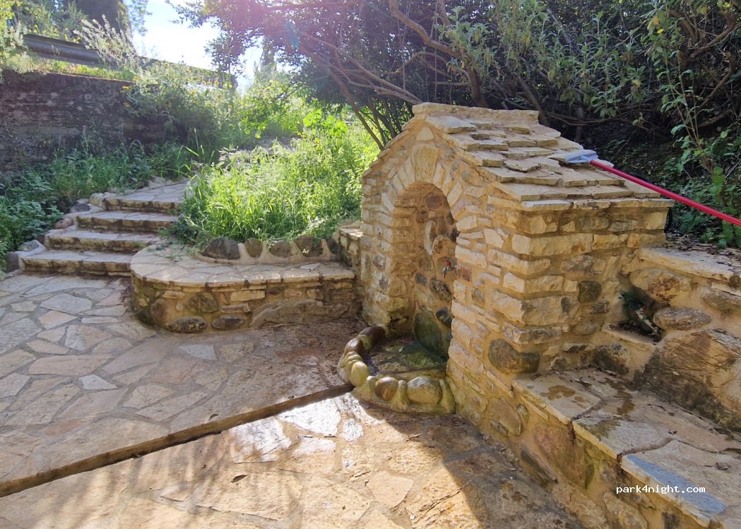 (240 04) Koroni - EO Methonis-Falanthis — foto