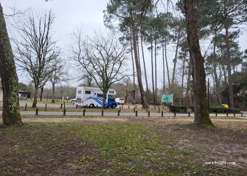 Aire de Camping Car de Léon — foto 2