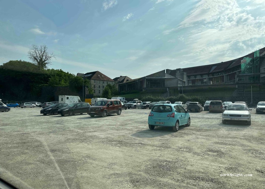 (25000) Besançon - 5 Place Marulaz — foto