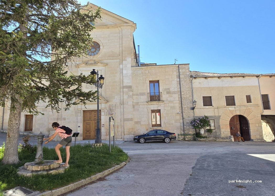 (40357) Fuentidueña - 18 Plaza Palacio — foto