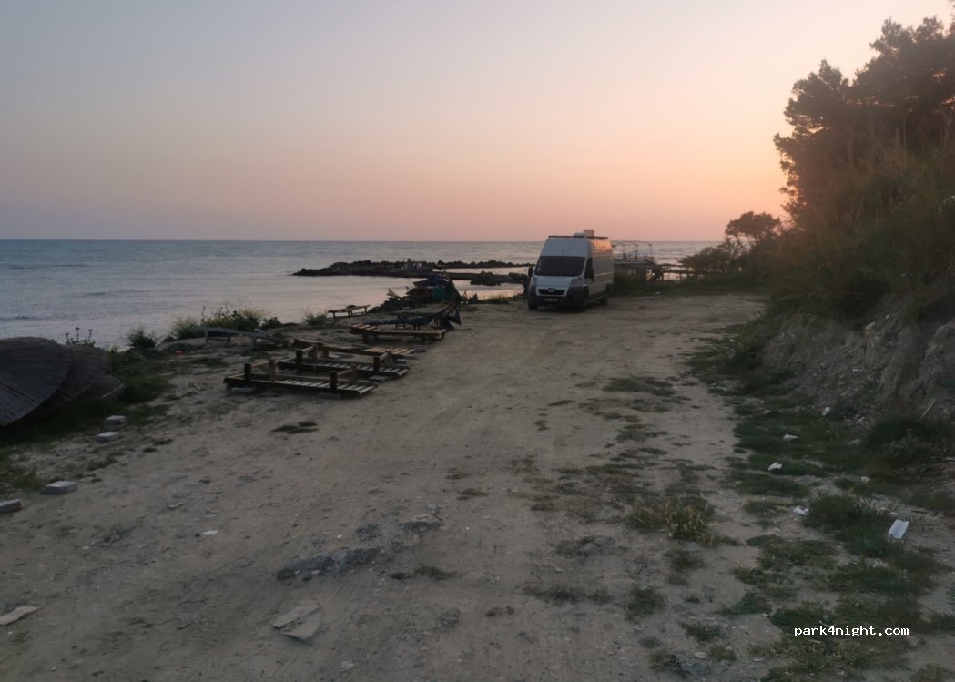 () Durrës - Rruga Currila — foto