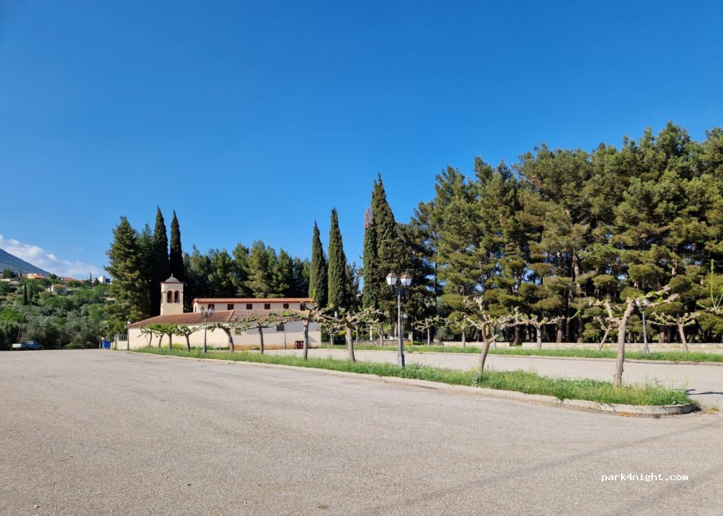(331 00) Amfissa - Unnamed Road — foto
