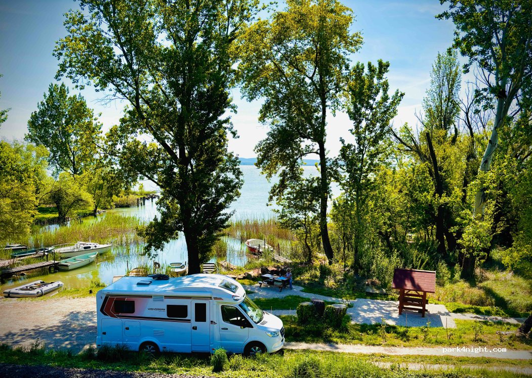 (8254) Kővágóörs - 8 Balaton utca — foto