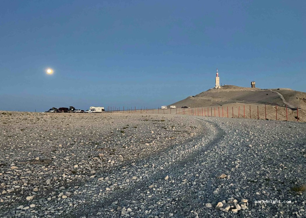 (84410) Bédoin - Unnamed Road — foto 3