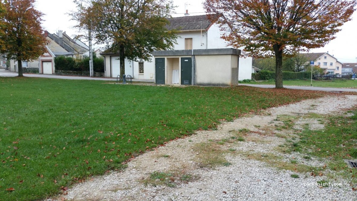 (39800) Poligny - 23-27 Rue de Versailles — foto 2
