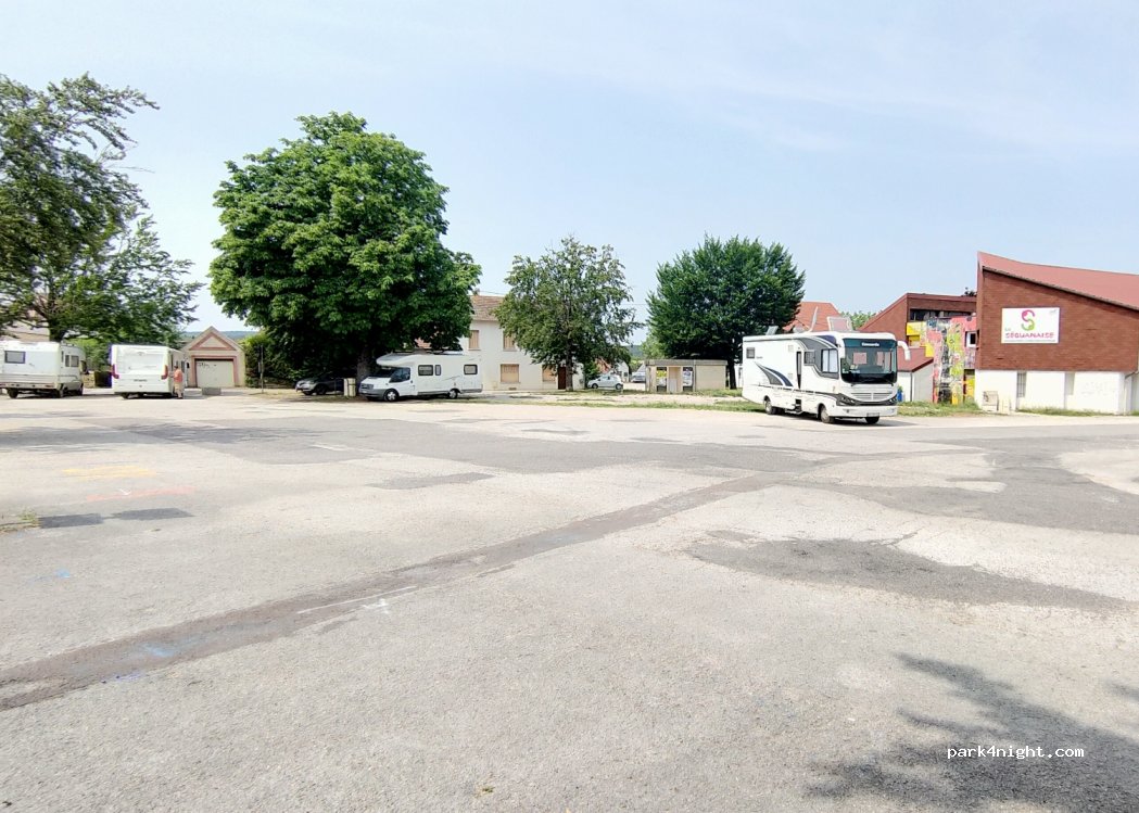 (39800) Poligny - 23-27 Rue de Versailles — foto 3
