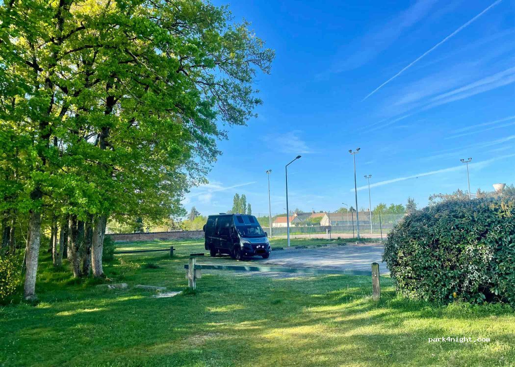 (45600) Viglain - 4 Rue du Stade — foto