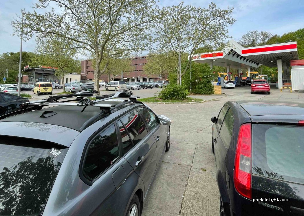 (14129) Berlin - 120 Kronprinzessinnenweg — foto