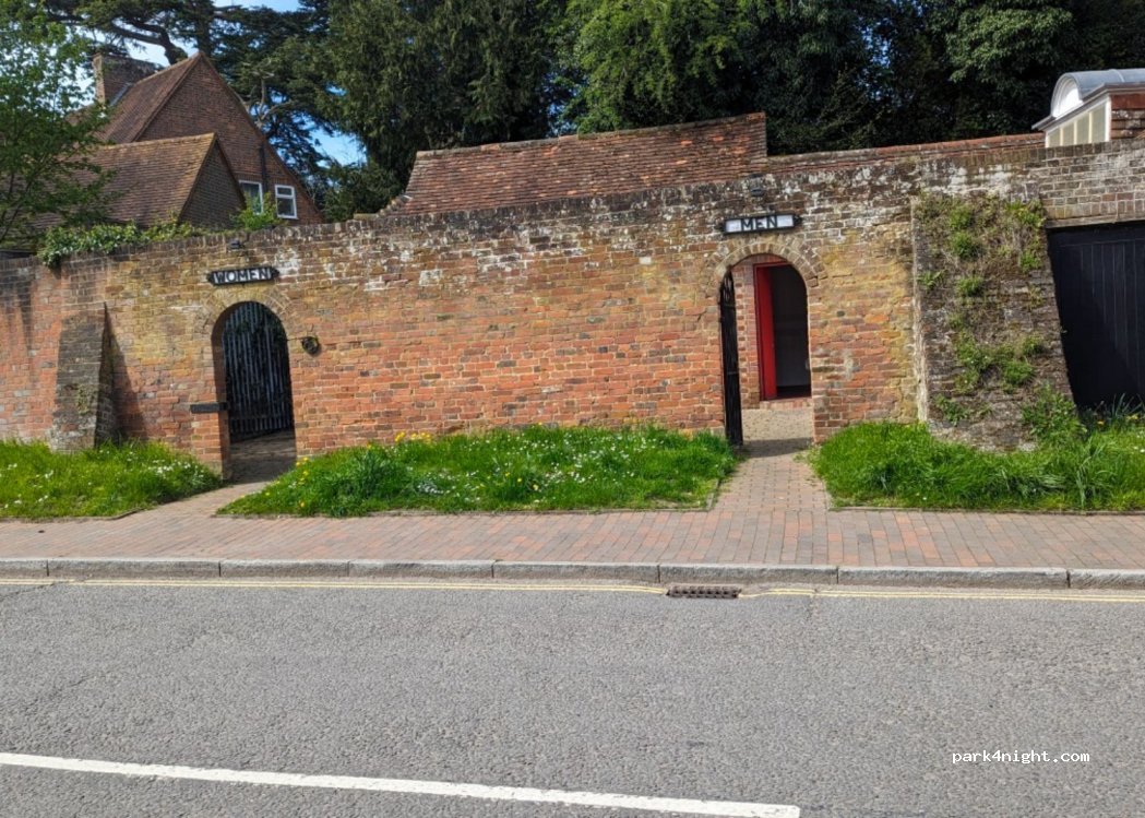 (HP8 4QH) Chalfont Saint Giles - 5 High Street — foto