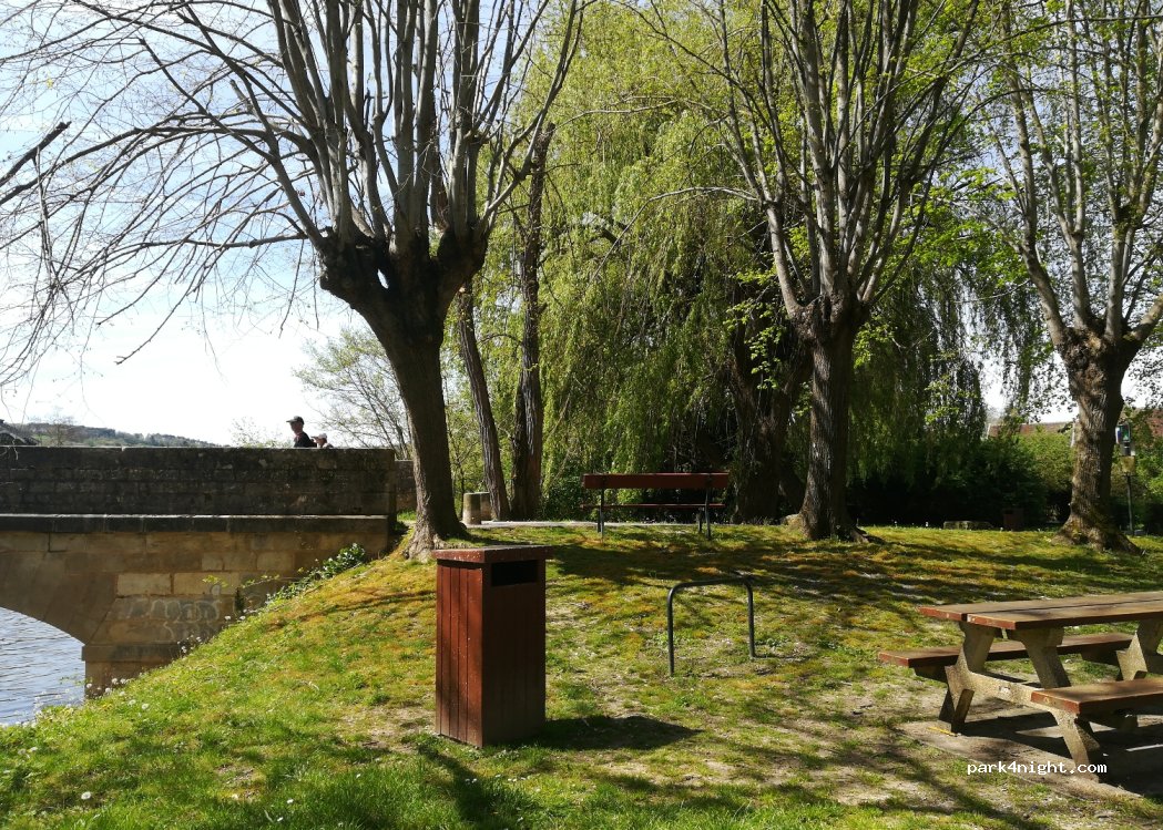 (89290) Champs-sur-Yonne - 2 Avenue du Parc — foto 2