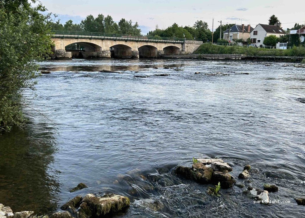 (89290) Champs-sur-Yonne - 2 Avenue du Parc — foto 4