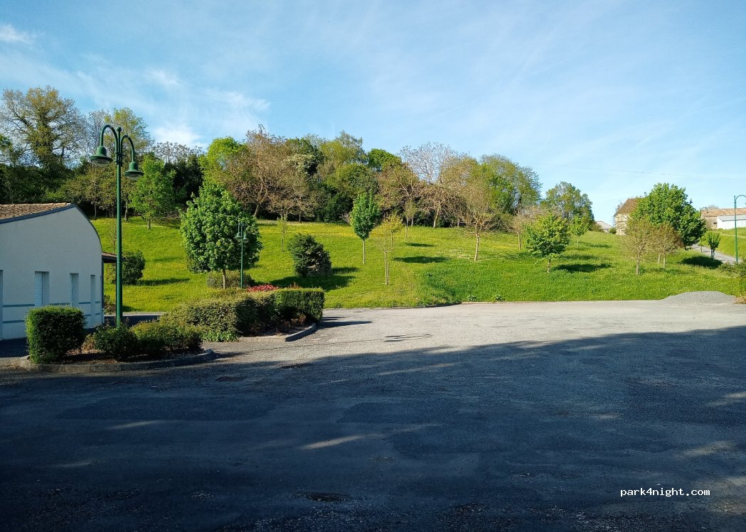 (17800) Avy - 12 Rue des Écoles — foto 2