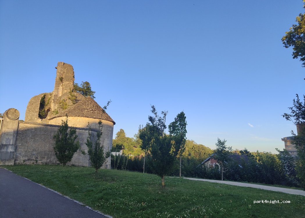 (21400) Châtillon-sur-Seine - 4 Esplanade Saint-Vorles — foto 3