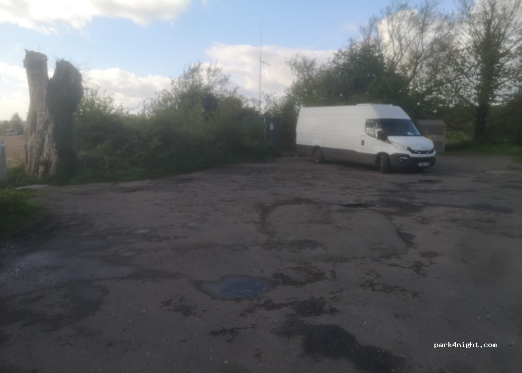 (LU7 9EJ) Leighton Buzzard - B488 — foto